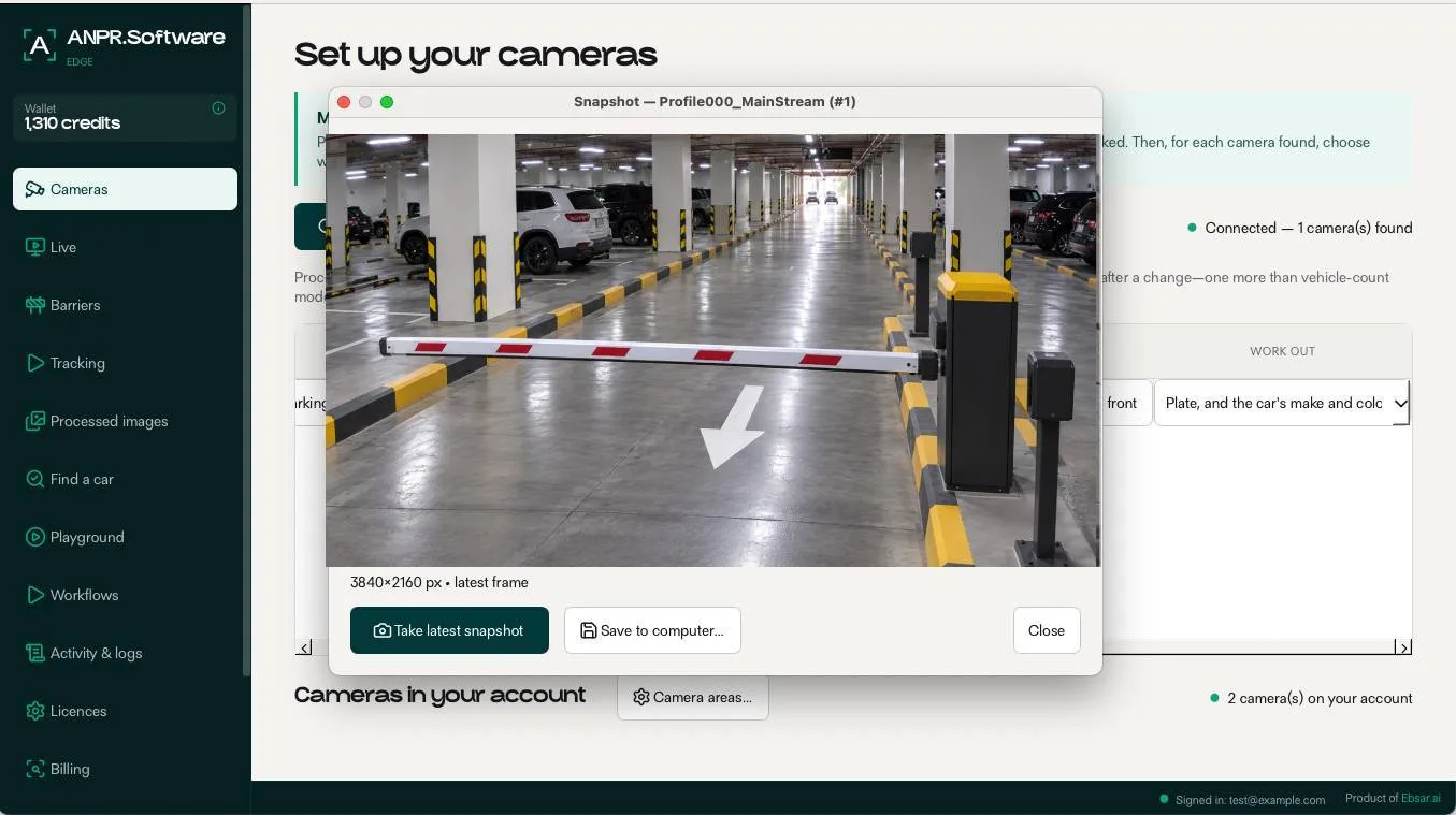 Reolink plate recognition in ANPR Edge: the live picture from a Reolink camera over a car park barrier